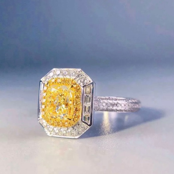 ✨Dazzling Citrine Halo Ring✨ - Picture 3 of 7
